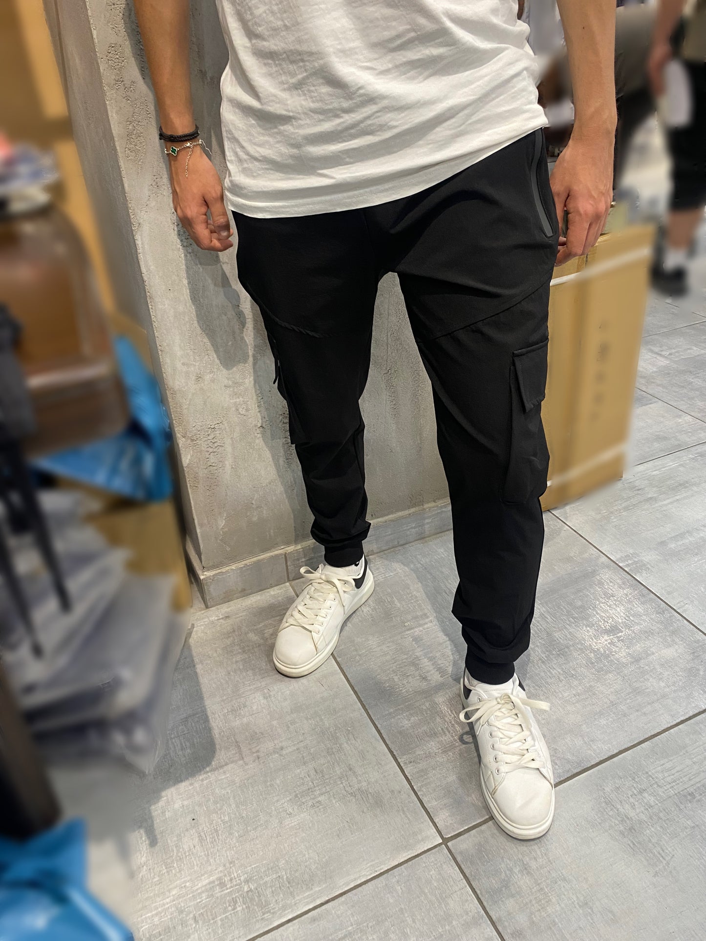 CARGO BLACK