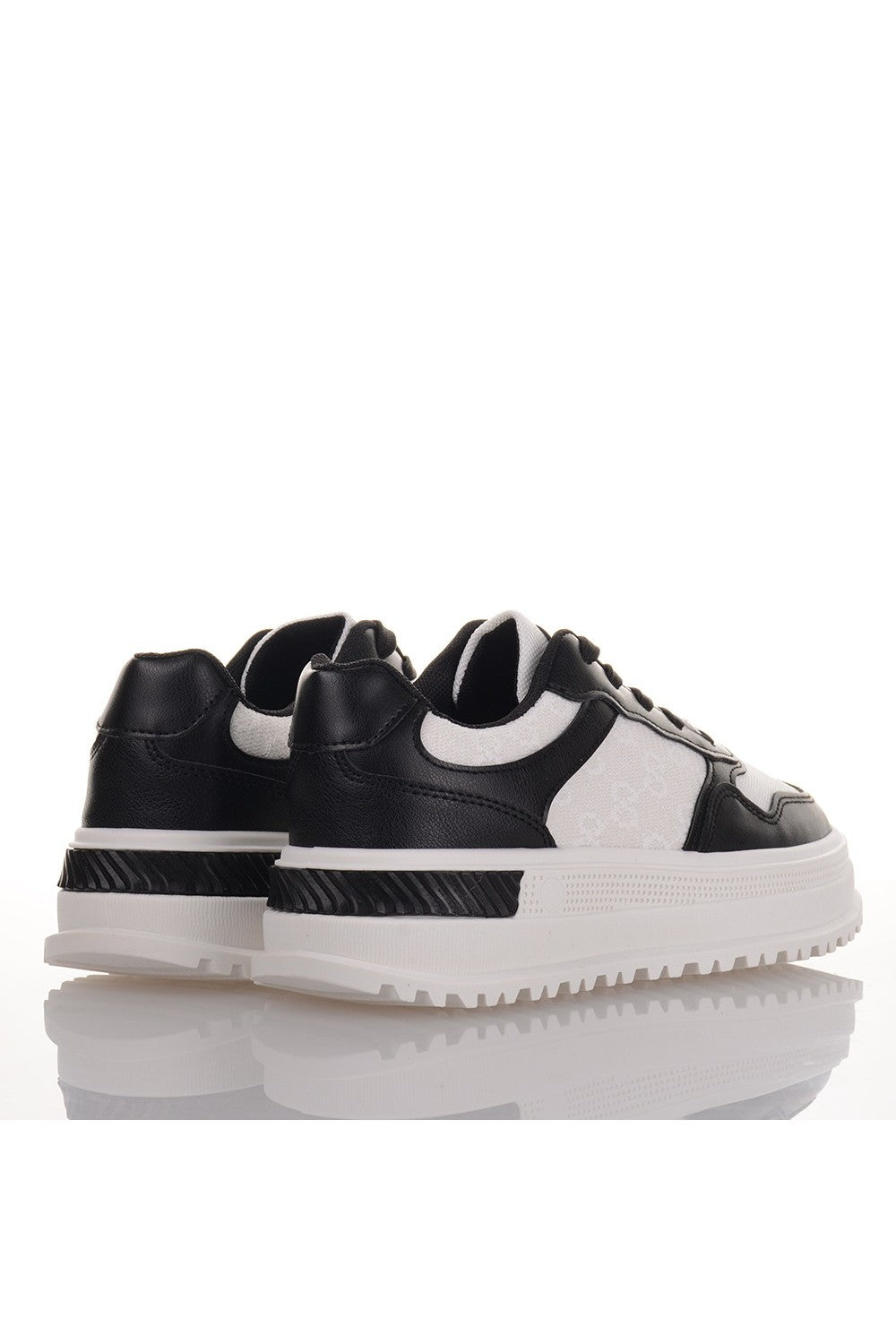 Γυναικεία sneakers με συνδυασμό χρωμάτων