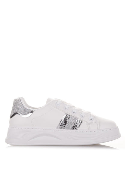 Άσπρα Sneakers με Ασημί λεπτομέρειες