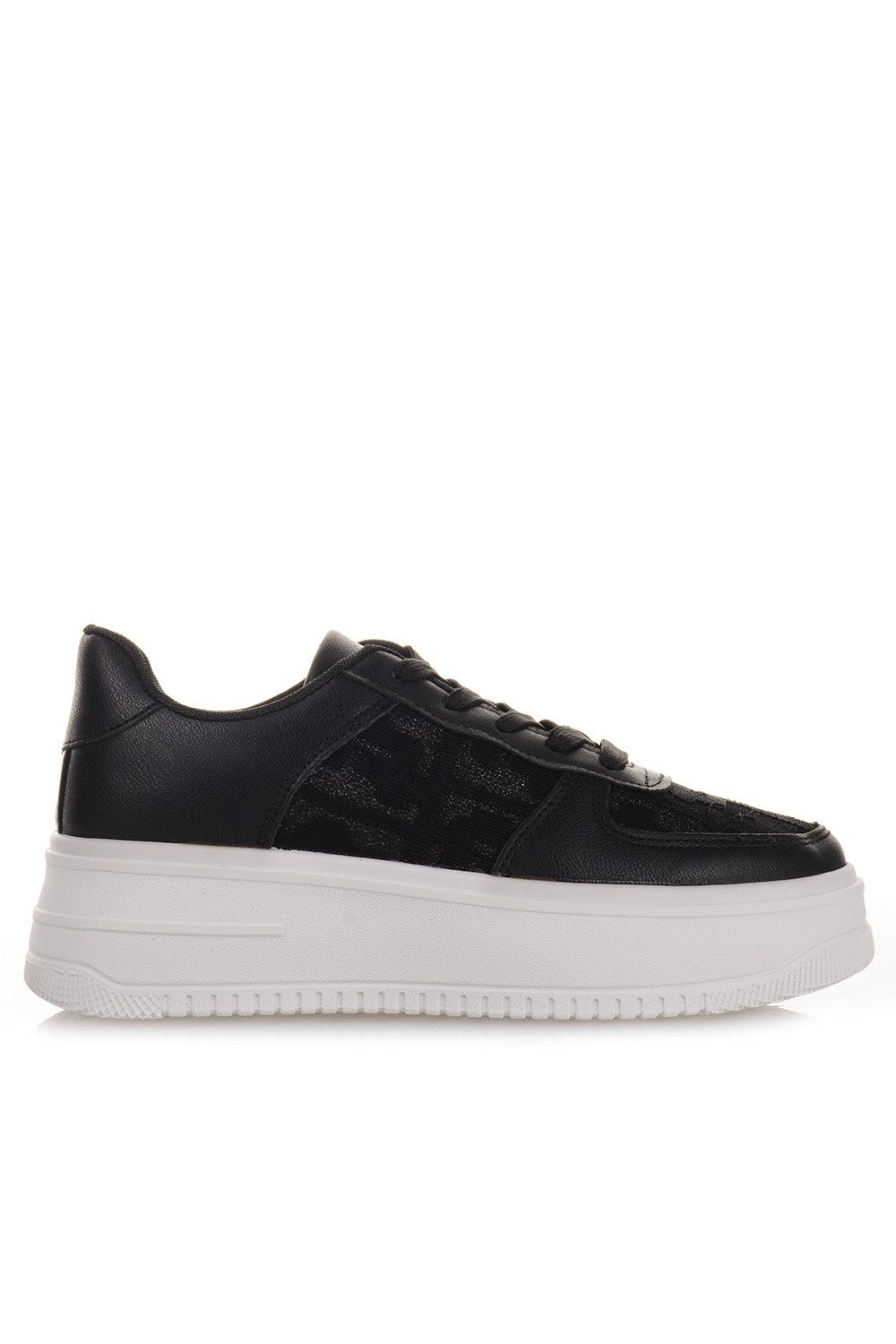 Γυναικεία sneakers σε μαύρο χρώμα με κορδόνια