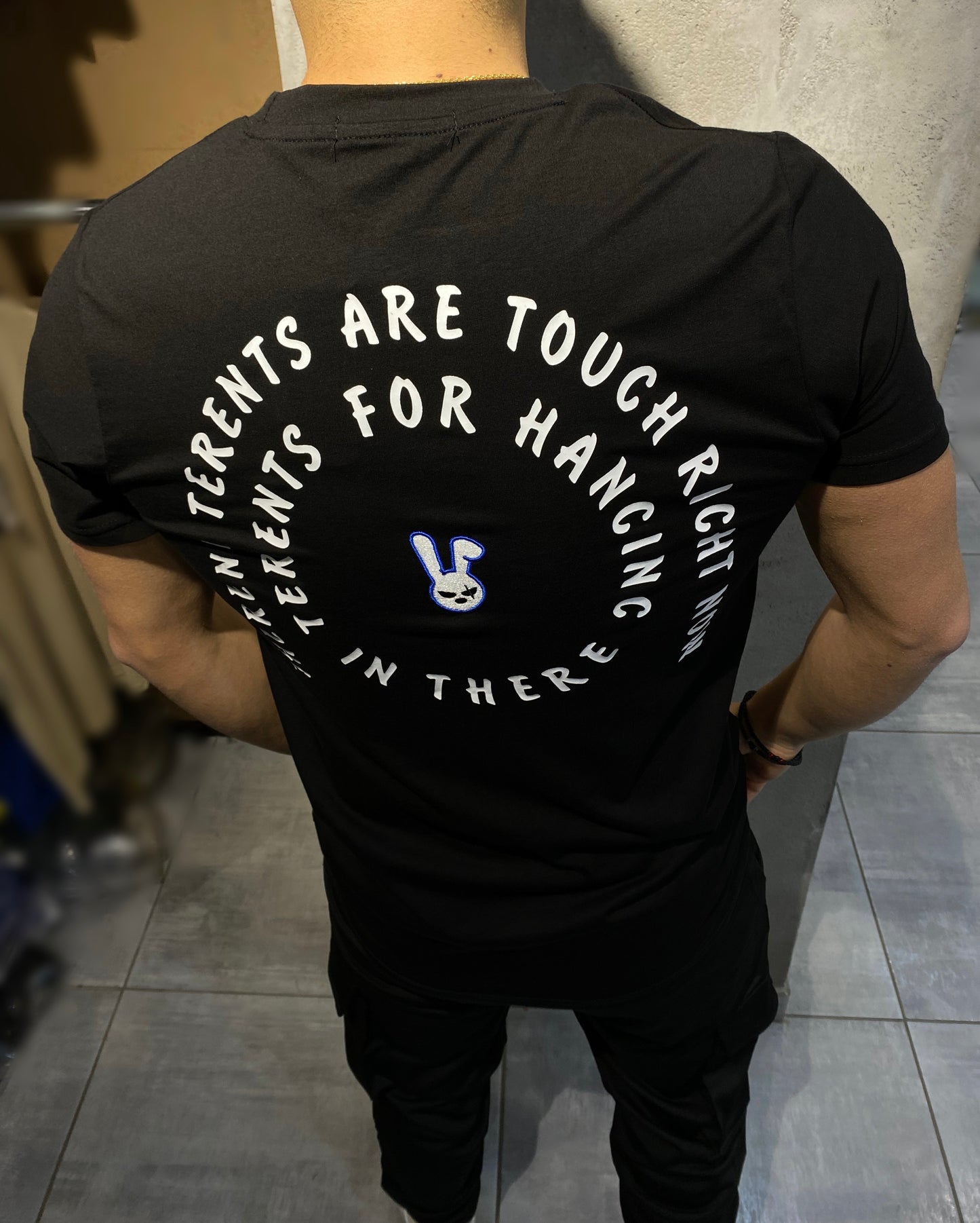 T-SHIRT BLACK ''HARE''