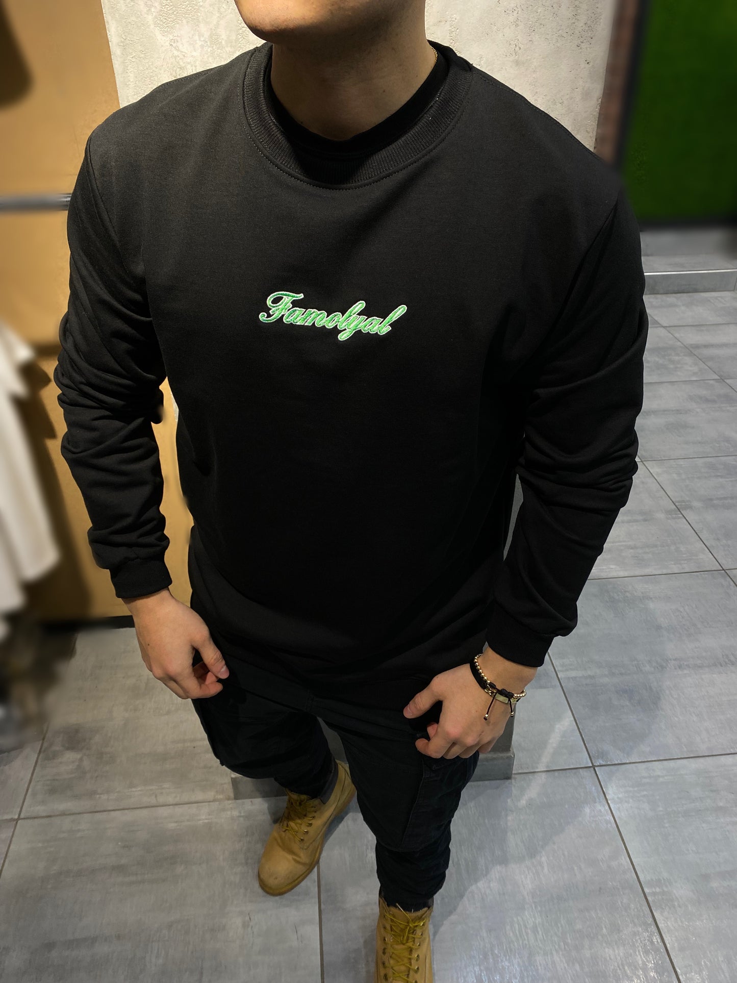 ΜΑΚΡΥΜΑΝΙΚΟ BLACK ''FAMOLYAL''